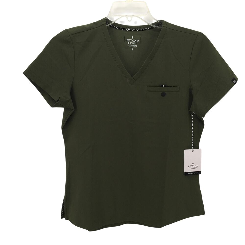 Beyond Scrubs NWT Small Olive Green Charm V neck Scrub Top Nursing Uniform NWT